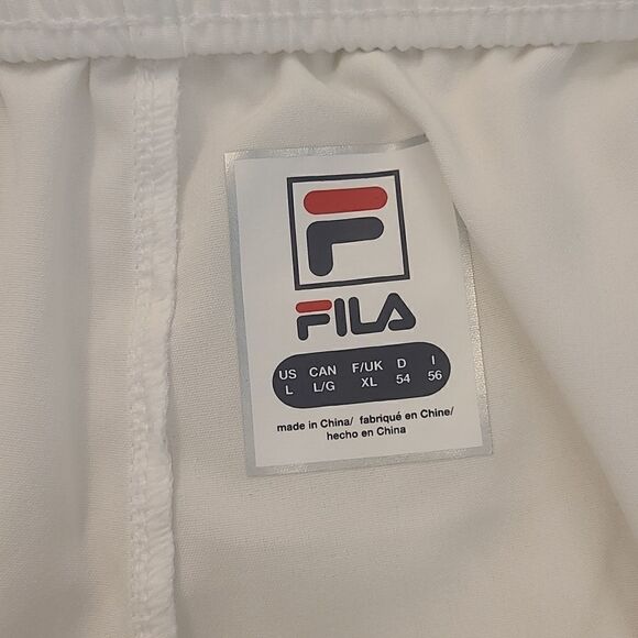 EUC Fila Modern Fit Short White Size L - Picture 5 of 9